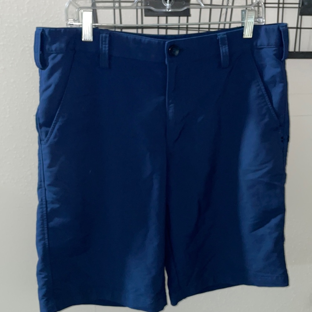 Men’s underarmer shorts